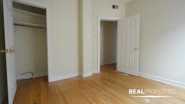 Building Photo - 1 bedroom in CHICAGO IL 60657
