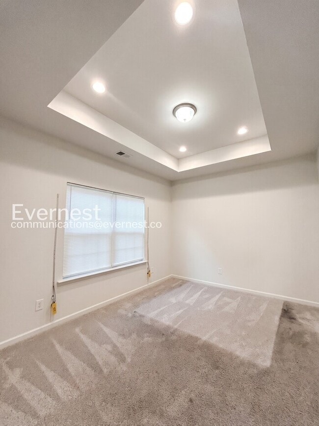 Building Photo - 2633 Hemphill St