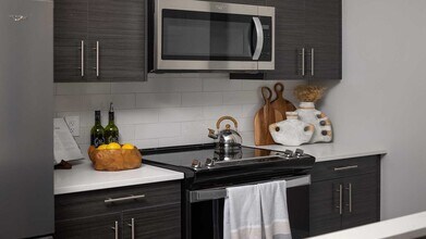 Building Photo - Trinity Gate - 4755 Walker Rd