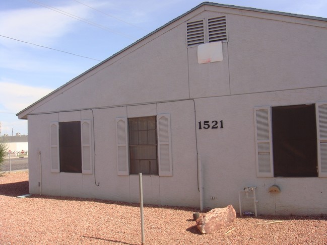 Building Photo - 1521 E Fillmore St