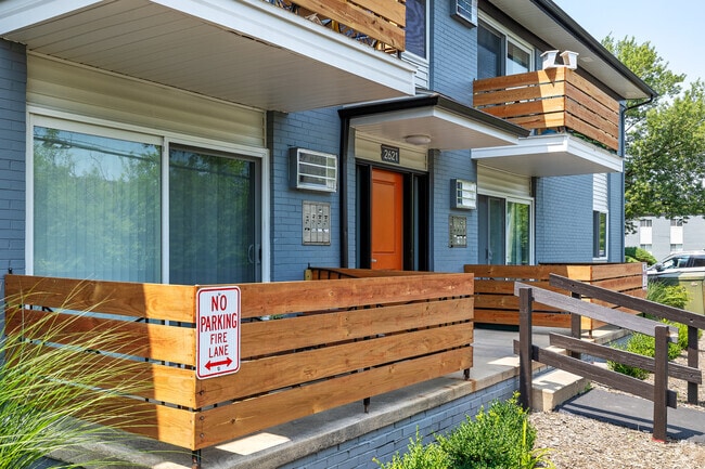 Arbor Haus balconies - Arbor Haus Apartments - Ann Arbor, MI