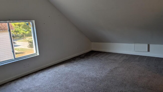 Building Photo - 1021 Ames St