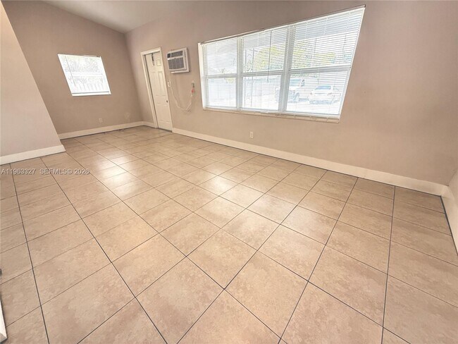 Foto del edificio - 209 SW 14th St