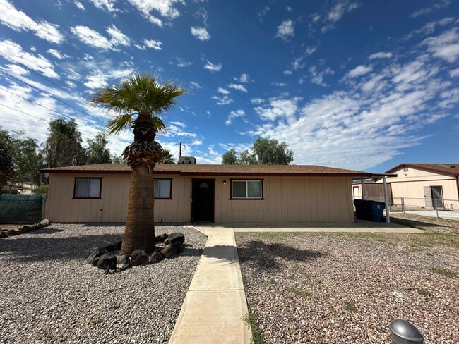 Building Photo - 740 Tiger Lilly Ln
