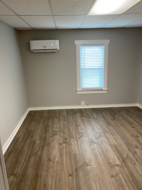 Foto del edificio - 3328 Midway St
