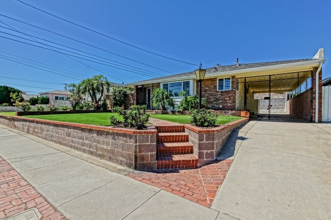 SPACIOUS, BRIGHT & AIRY, 3BR2BA HOME W/ GR... - SPACIOUS, BRIGHT & AIRY, 3BR2BA HOME W/ GR...