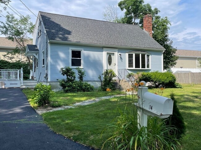 Foto del edificio - 14 Dearborn Rd