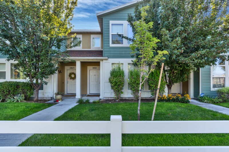 Foto principal - 2821 Fairgrove Ln