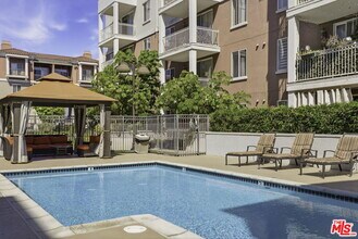 Building Photo - 3740 Santa Rosalia Dr