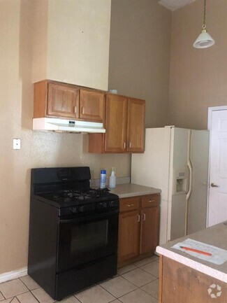 Building Photo - 10009 Rosbrook Dr