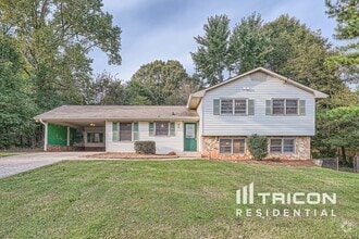 Building Photo - 455 Huntington Dr