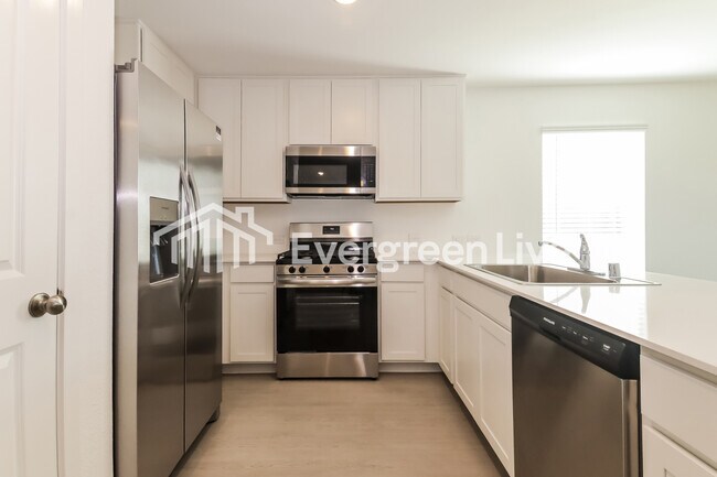 Foto del edificio - 2028 Derby Ln