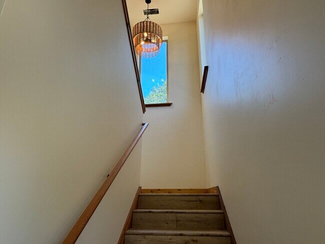Foto del edificio - 9400 Spring Hill School Rd