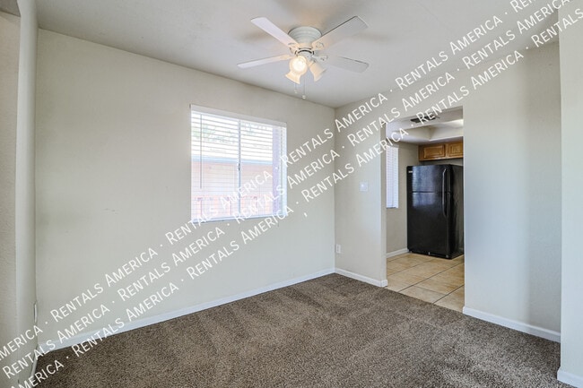 Foto del edificio - 4354 N 82nd St