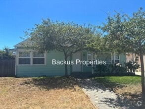 Building Photo - 613 W Curtis St