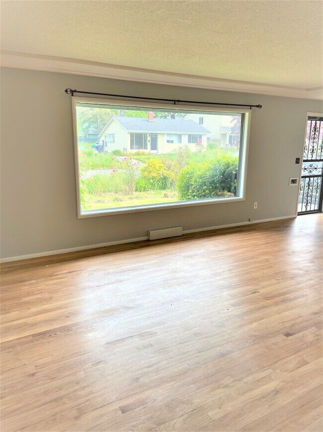Foto del edificio - 6710 SE Reedway St