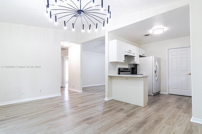 Foto del edificio - 116 NW 6th Ave