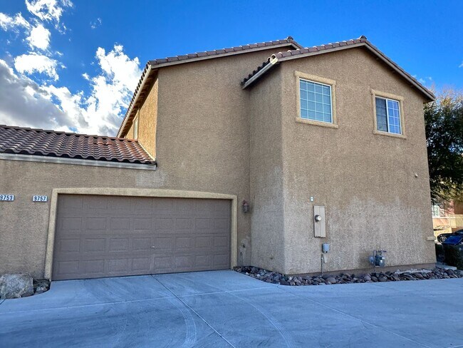 Building Photo - 9757 W Spinnaker Creek Ave