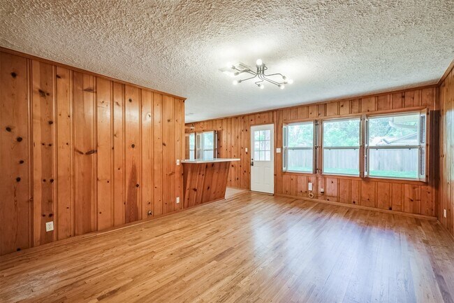 Foto del edificio - 5450 Stillbrooke Dr