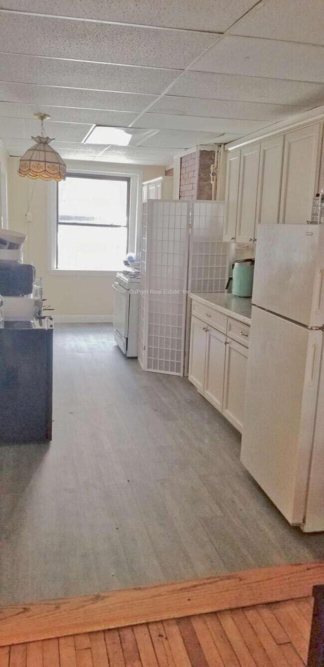 Building Photo - 4 bedroom in Boston MA 02113