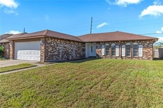 Building Photo - 2440 W Sunny Meade Dr