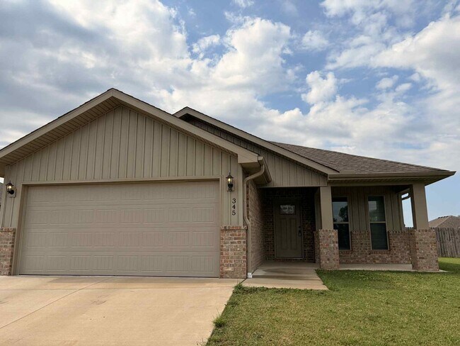 Foto del edificio - WEBB CITY  Beautiful 3 Bedroom 2 Bathroom ...