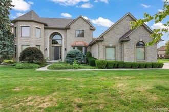 Building Photo - 40387 Emerald Ln E