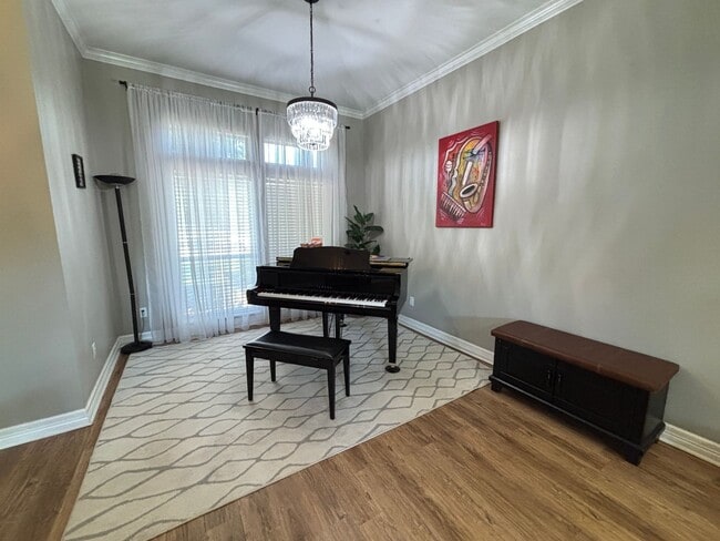 Building Photo - PRICE REDUCTION!!! STOCKWELL
