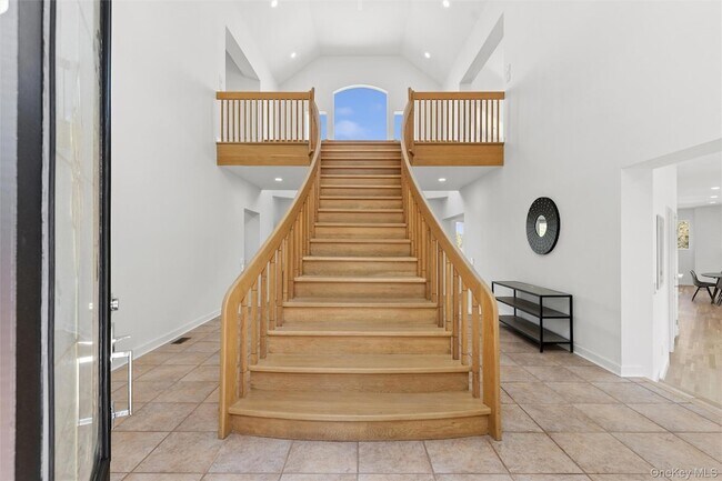 Foto del edificio - 83 Prospect Hill Ln