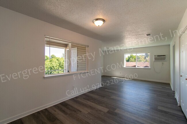 Foto del edificio - 2147 27th Ave Ct