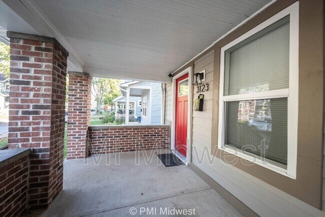 Building Photo - 3123 Ruckle St