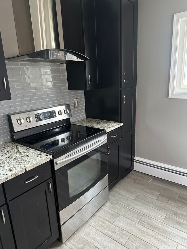 Building Photo - Updated Single Home in Warminster 3 beds 1...