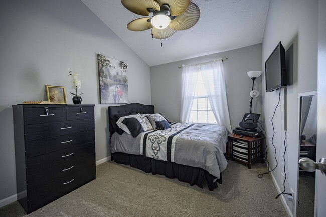 Bedroom - 3505 Nightshade Dr