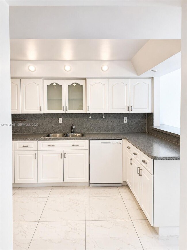 Foto del edificio - 6534 SW 114th Pl