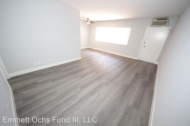 Foto del edificio - 2 br, 2 bath Apartment - 11620 Mayfield Av...
