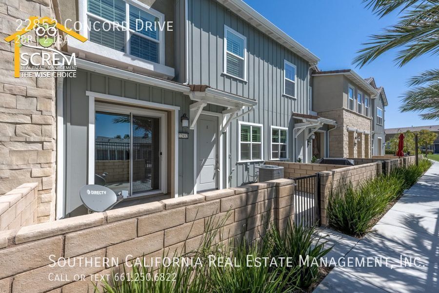 Foto principal - Two bed/2.5 bath Townhome in Concord at Ri...