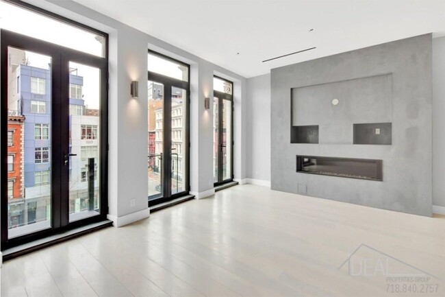 Building Photo - 312 Bowery