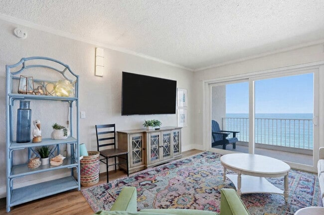 Foto del edificio - 8743 Thomas Dr