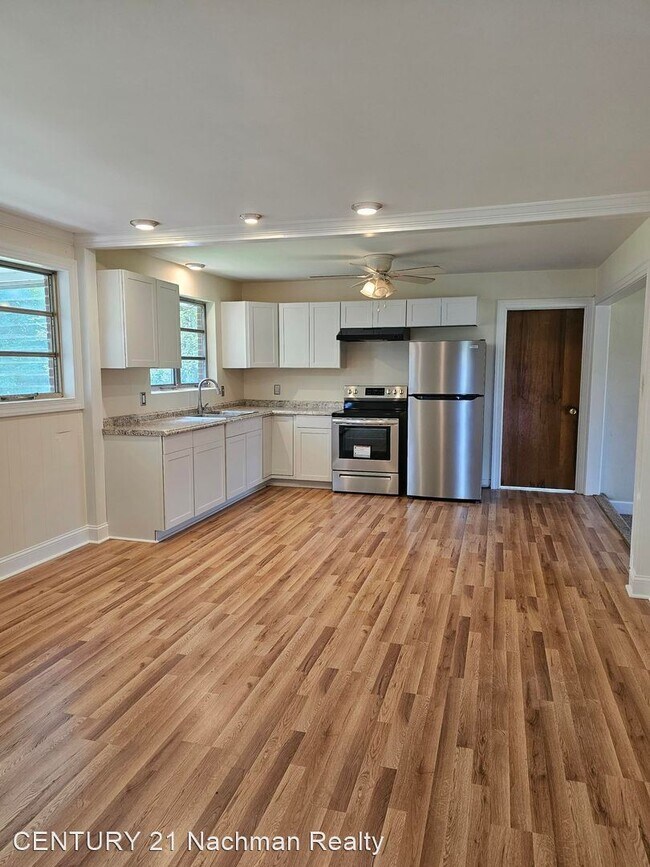 Foto del edificio - 3 br, 2 bath House - 6250 Carrsville Highway