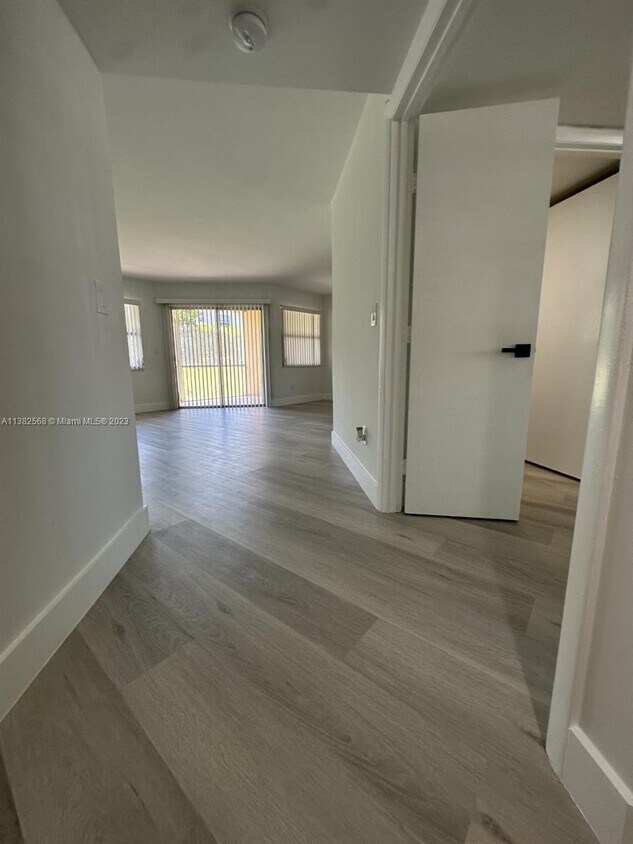 2633 SE 19th Ct Unit 105C, Homestead, FL 33035 Condo for Rent in