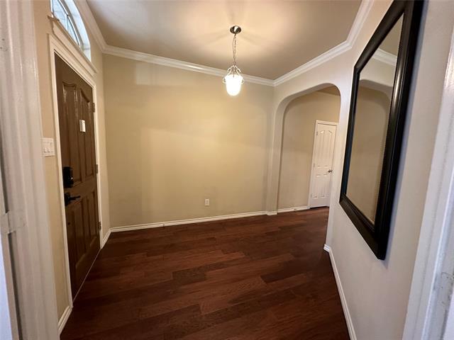 Building Photo - 3208 Hornbeam St