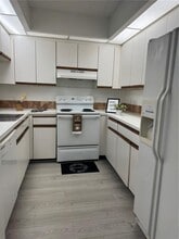 Building Photo - 1001 SW 128th Terrace