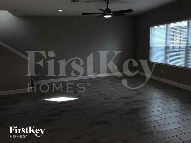 Building Photo - 10942 Sand Pine Ln