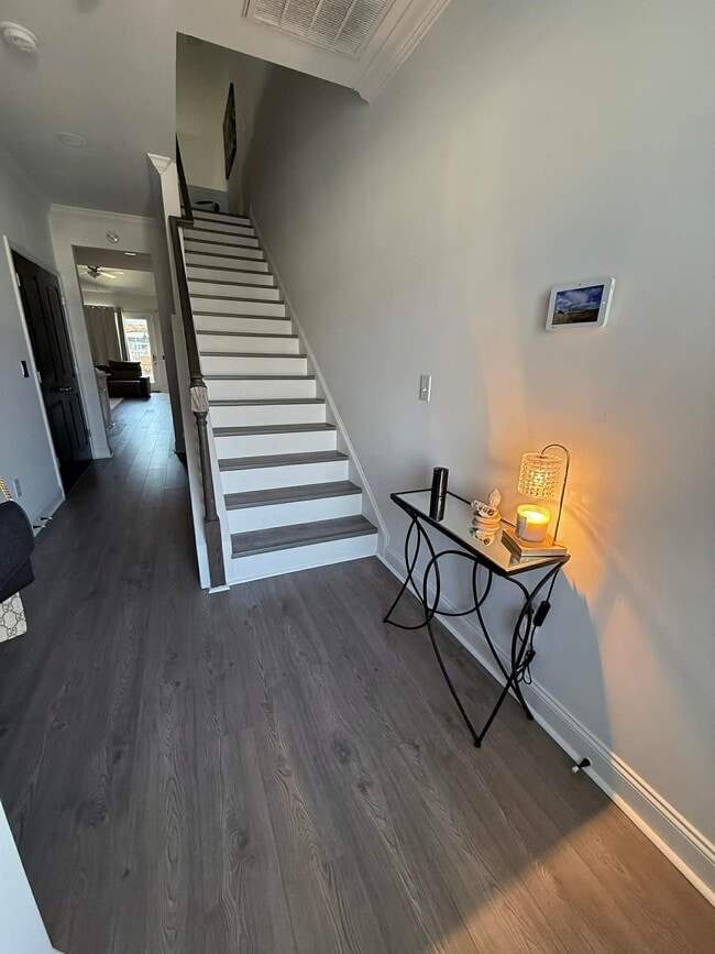 Building Photo - 199 Kirkland St