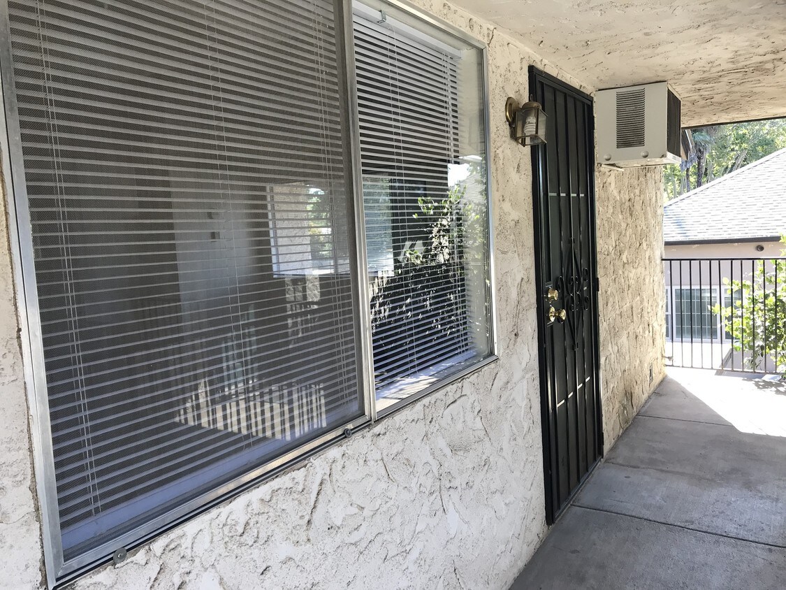 1811 Spruce Ave Unit 4, Chico, CA 95926 Apartment for Rent in Chico