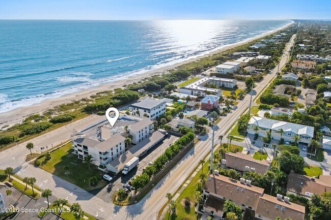 Foto del edificio - 700 Wave Crest Ave