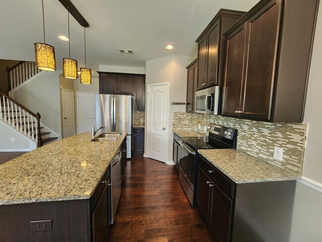 Foto del edificio - 7601 Summer Berry Ln