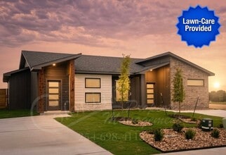 Building Photo - 1611 Crooked River