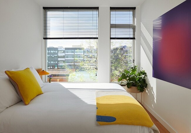 Dormitorio - Harrison Urby