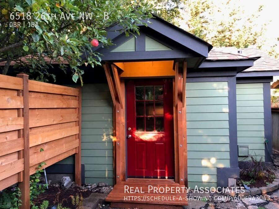 Foto principal - 6518 26th Ave NW